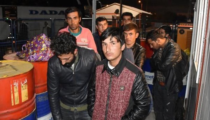Sivas'ta Afgan uyruklu 17 kaçak göçmen yakalandı