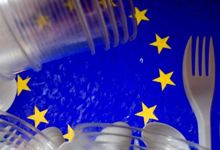 Avrupa’da tek kullanımlık plastik yasaklandı
