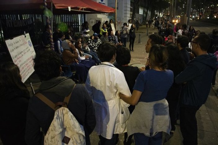Kolombiya'da öğrencilerden 72 saatlik grev