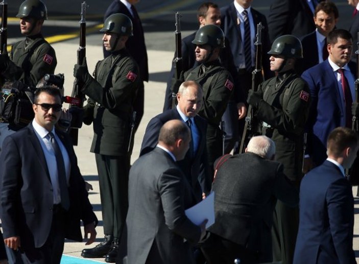 Putin, Suriye zirvesi için İstanbul'da