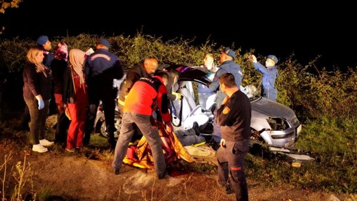 İzmit-Kandıra yolunda kaza: 4 ölü 3 yaralı