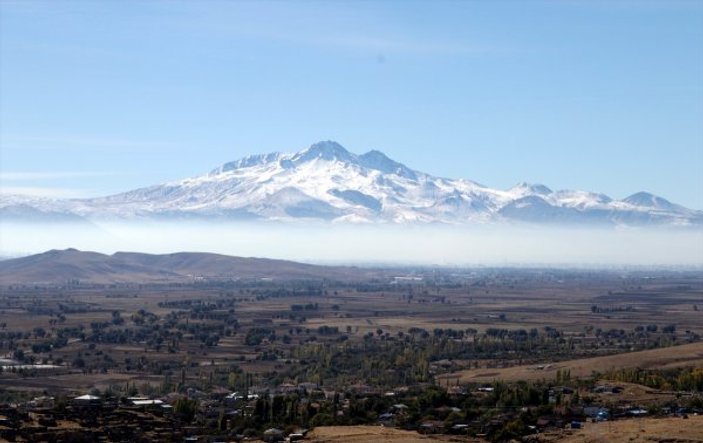 Erciyes Dağı karla kaplandı