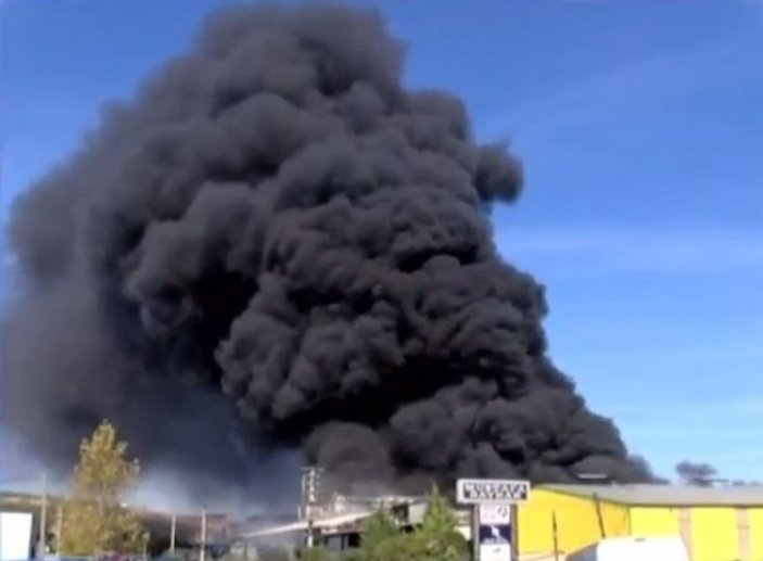 Sakarya'da fabrika yangını