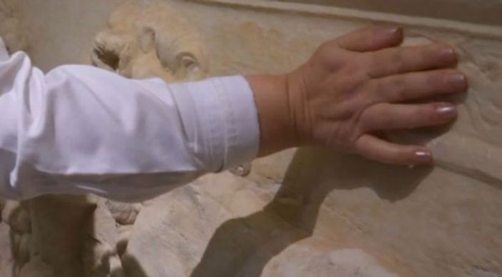 Görme engelliler müzeyi dokunarak keşfediyor