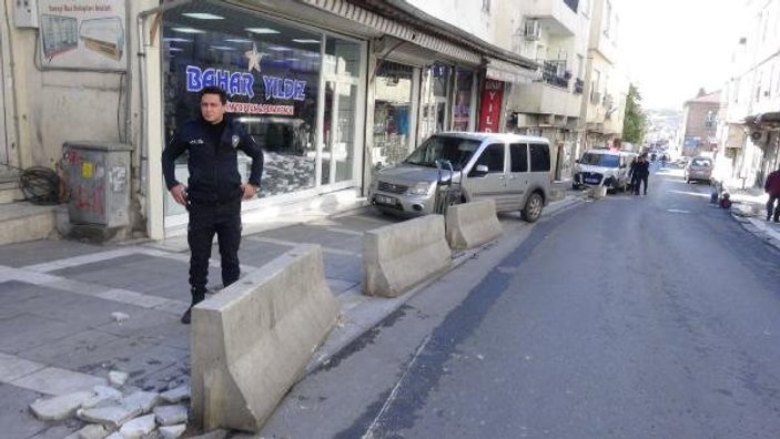 Şanlıurfa'da trafik cezalarına tepki gösteren esnaf yol kapattı