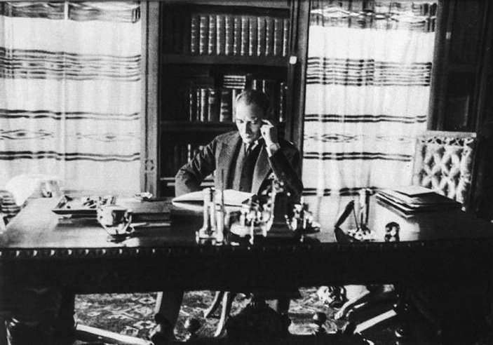 Atatürk ve kitaplara olan bağlılığı 
