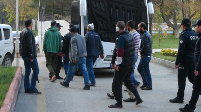 Kahramanmaraş'ta huzur bozan Suriyeliler kampa gönderildi