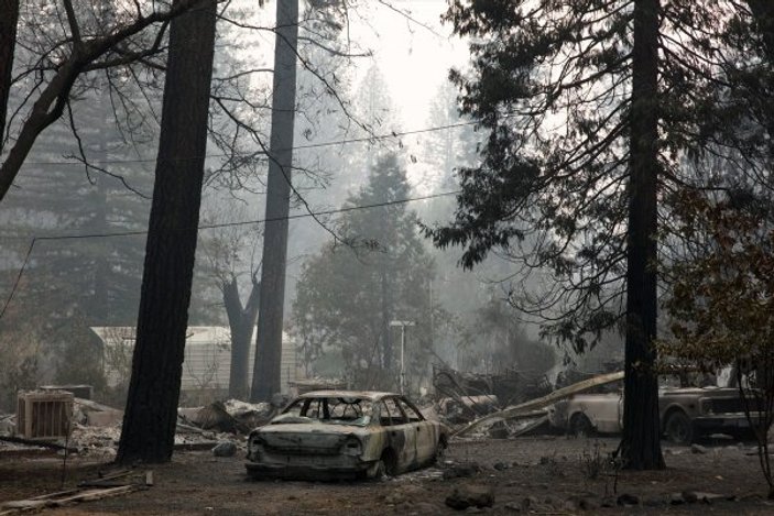 Kaliforniya'daki yangın etkisini sürdürüyor