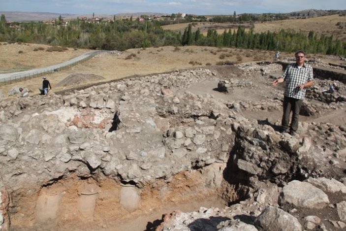 Hattuşa'da 3800 yıllık küpler bulundu