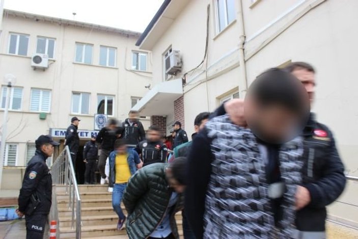 Bursa'da uyuşturucu operasyonu: 8 gözaltı