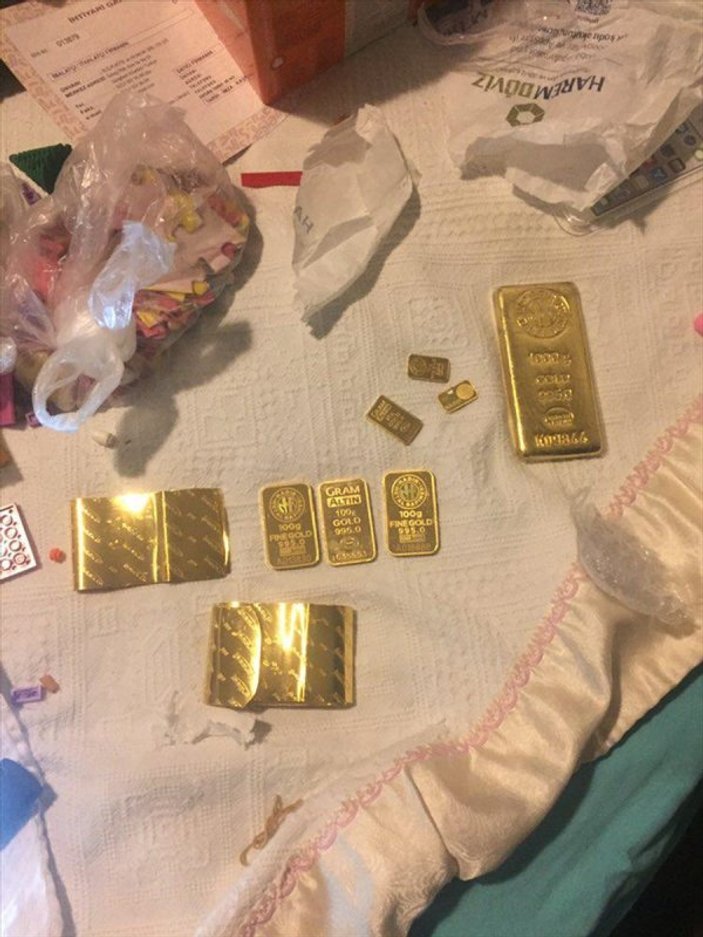 FETÖ evinden 2 kilogram külçe altın çıktı