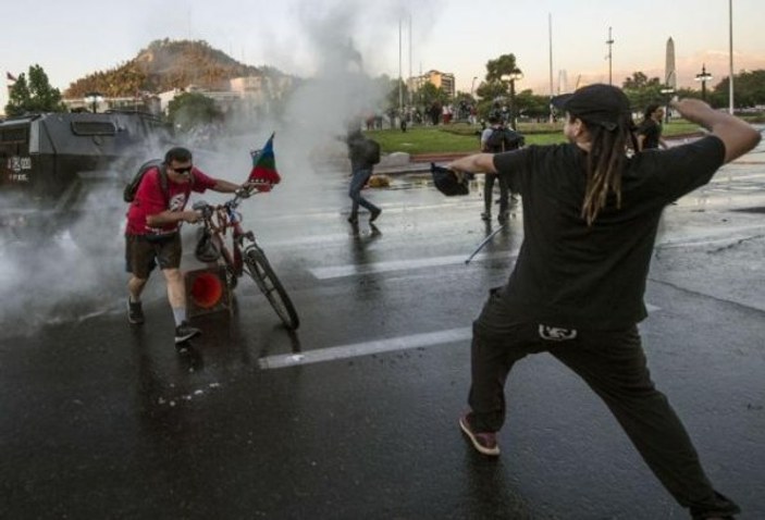 Şili'de öldürülen yerli yüzünden sokaklar karıştı