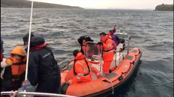 Sahil Güvenlik'ten Ege Denizi'nde göçmen kurtarma operasyonu
