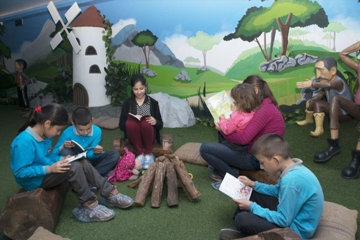 Antalya'da çocuklara kitapları sevdiren kütüphane