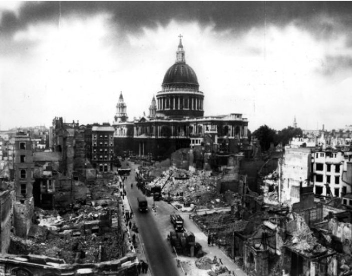 Kısa film tadında 100 fotoğrafta 100 yıllık Londra