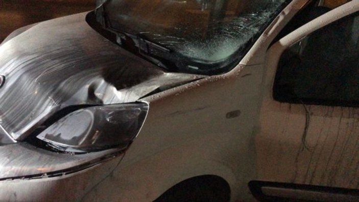 İzmir'de aracın çarptığı yaya hayatını kaybetti