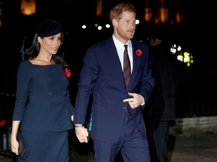 Prens Harry ve Meghan Markle taşınıyor