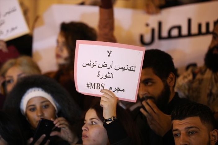 Suudi Arabistan Veliaht Prensi Tunus’ta protesto edildi