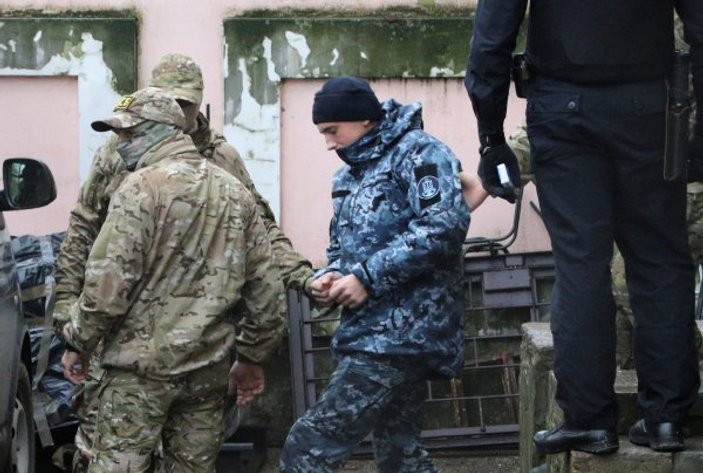 Rusya, 7 Ukrayna askerini tutukladı