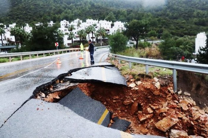 Bodrum’da yine içme suyu borusu patladı