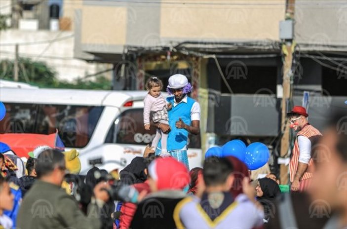 Gazze'de sokak karnavalı düzenlendi
