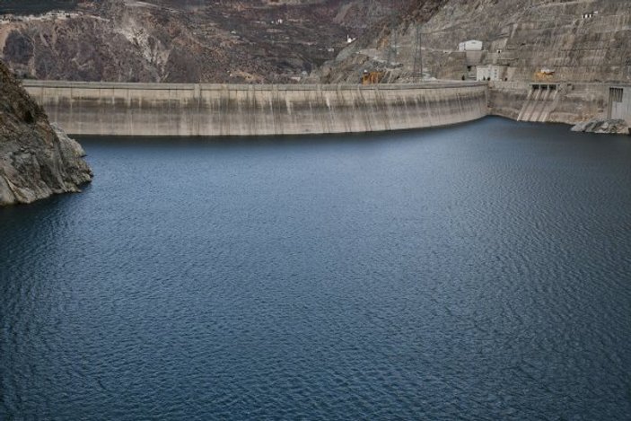 Deriner Barajı'ndan ekonomiye 850 milyon liralık katkı