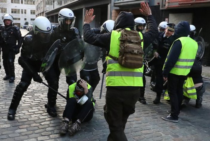 Brüksel'de polis şiddeti başladı