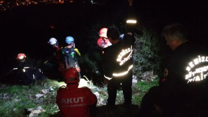 Denizli’de dağda düşüp yaralanan 2 İranlı kurtarıldı