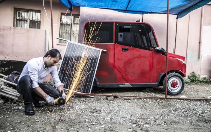 Suriyeli mühendis hurdadan güneş enerjili otomobil yaptı
