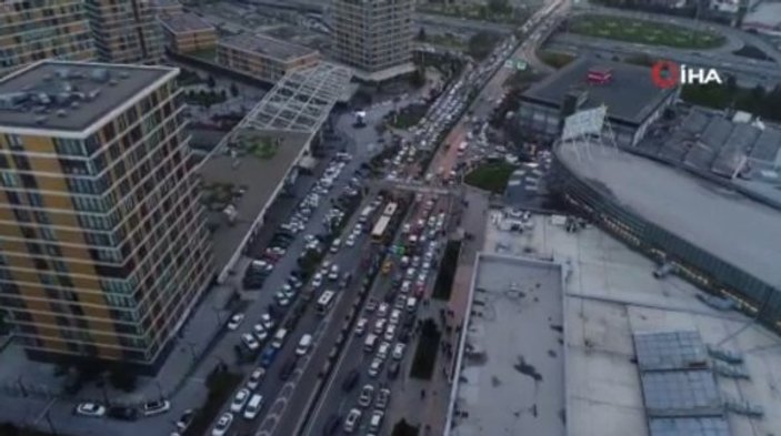 Şehir içinde yer alan AVM’lerin trafiğe etkisi