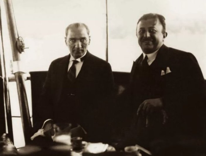 19 Mayıs'ı Atatürk'ün yanındaki isimden dinleyin