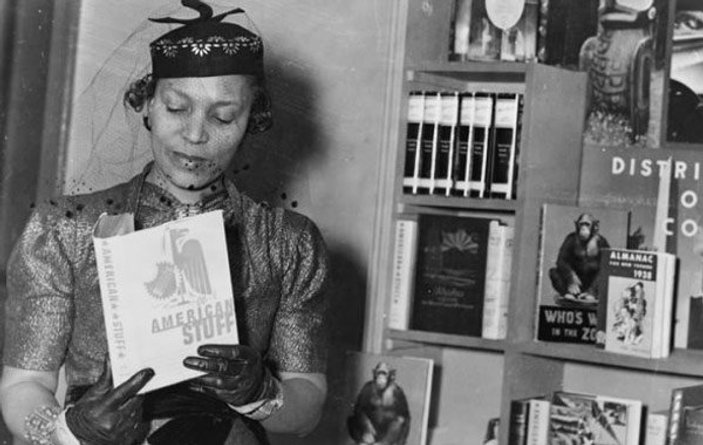 Dünyaca ünlü kadın yazarların kitap okuduğu anları