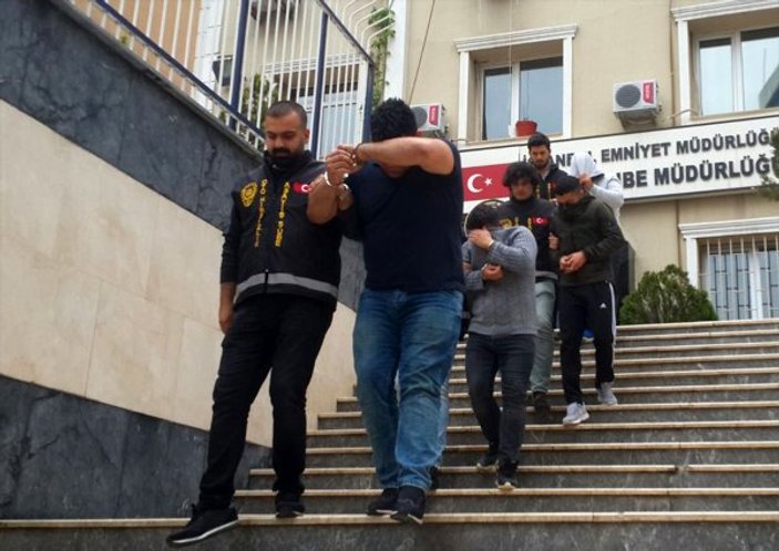 İstanbul'da tırlardan mazot çalan 2 kişi tutuklandı
