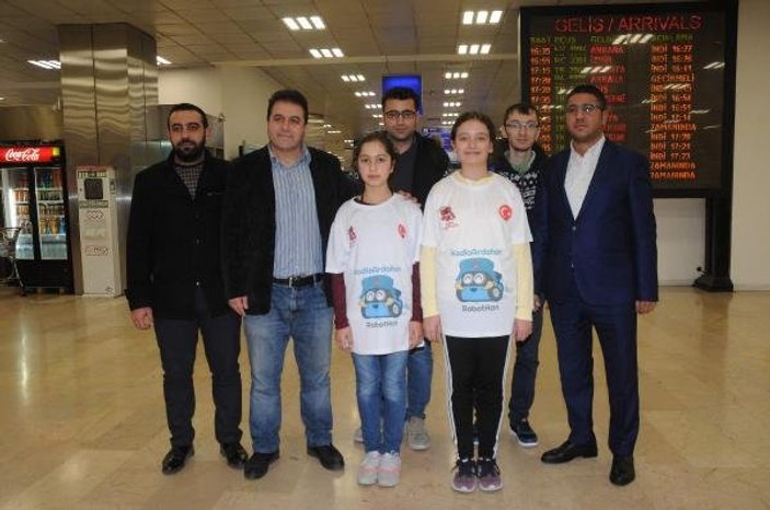 Ardahanlı öğrenciler Çin'de Türkiye için yarışacak