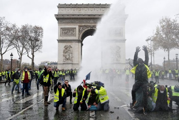'Sarı Yelekliler': Fransızlar aptal değil