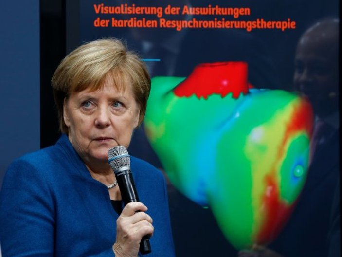 Forbes'un listesinin ilk sırasında yine Merkel var