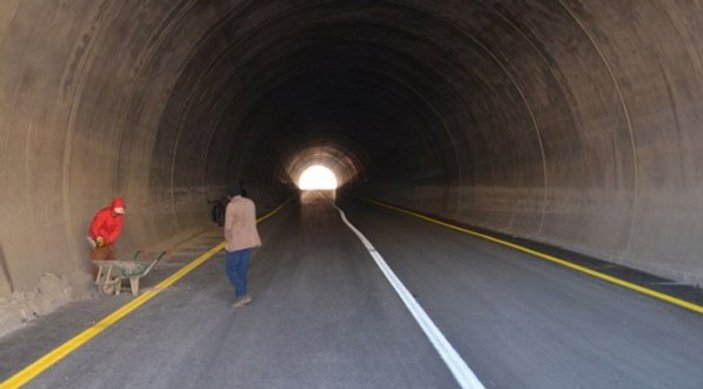 Yapımı 3 ay süren Sarıtaş Tüneli tamamlandı
