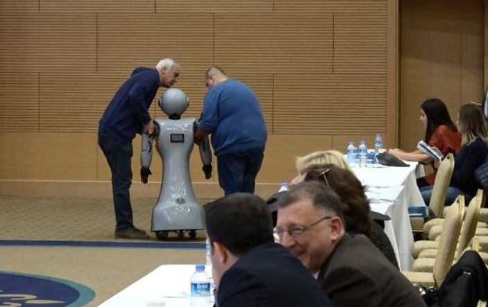 CHP kafalı medya yerli robota saldırıyor