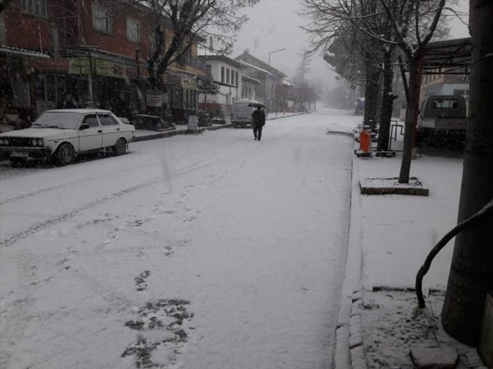 İzmir'de kar yağışı