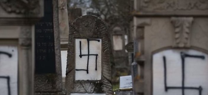 Fransa'da Yahudi mezarlığına saldırı