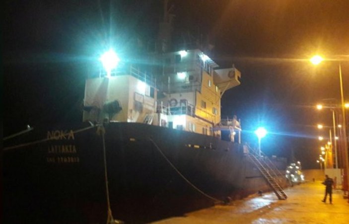 Akdeniz'de yük gemisinden tonlarca uyuşturucu çıktı