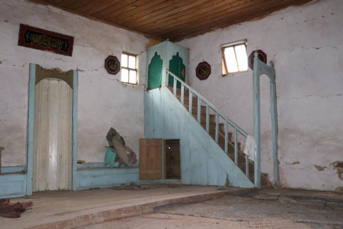 670 yıllık cami restore edilmeyi bekliyor