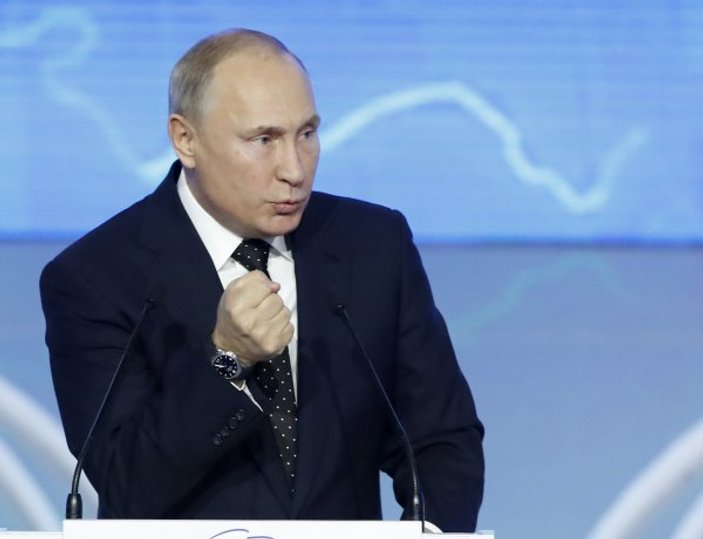 Putin: Rap'i yasaklamayıp yön vermeliyiz