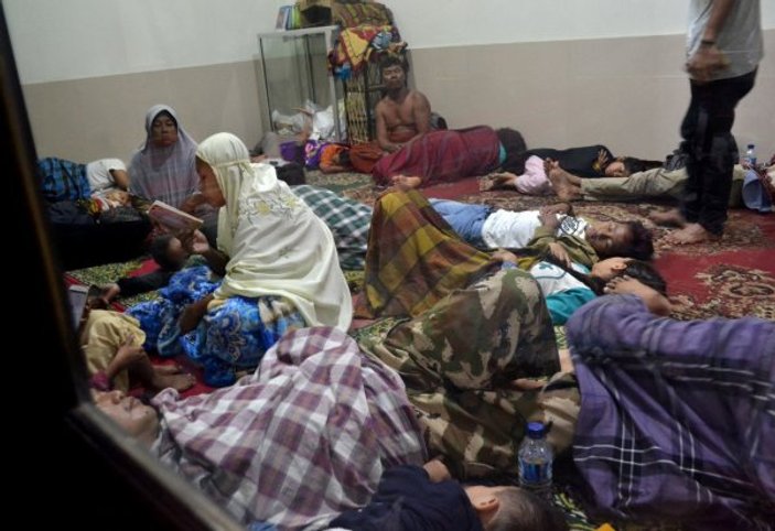 Endonezya'da tsunami: 222 ölü, 843 yaralı