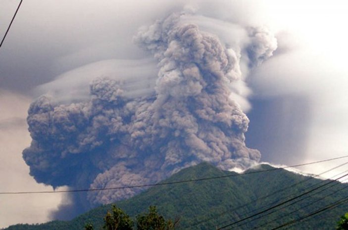 Volkanik patlamalar sırasında çekilen 20 muhteşem fotoğraf