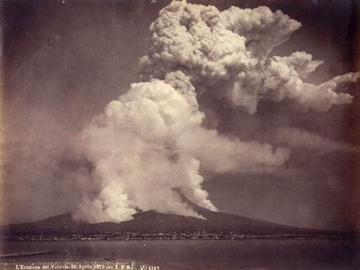 Volkanik patlamalar sırasında çekilen 20 muhteşem fotoğraf