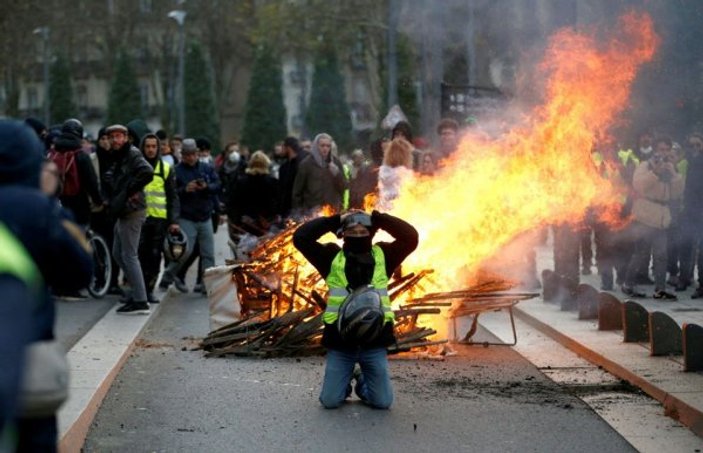 Gösteriler nedeniyle Fransa ekonomisi zarar etti