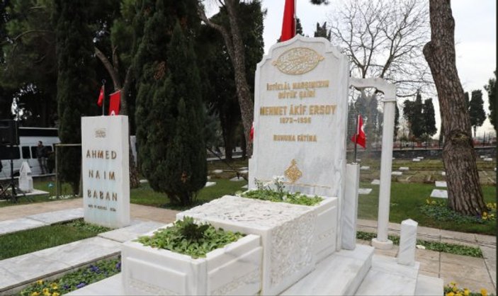 İstiklal Marşı'mızın şairi Mehmet Akif Ersoy anıldı
