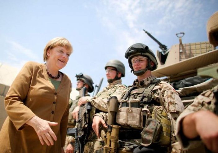 Almanya, Avrupa Birliği vatandaşlarını askere alabilir