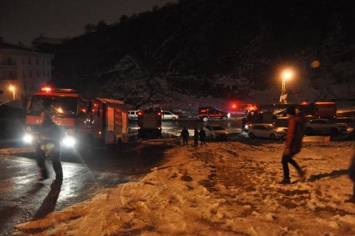 Ankara’da 2 yangın: 1 yaralı, 10 kişi dumandan etkilendi